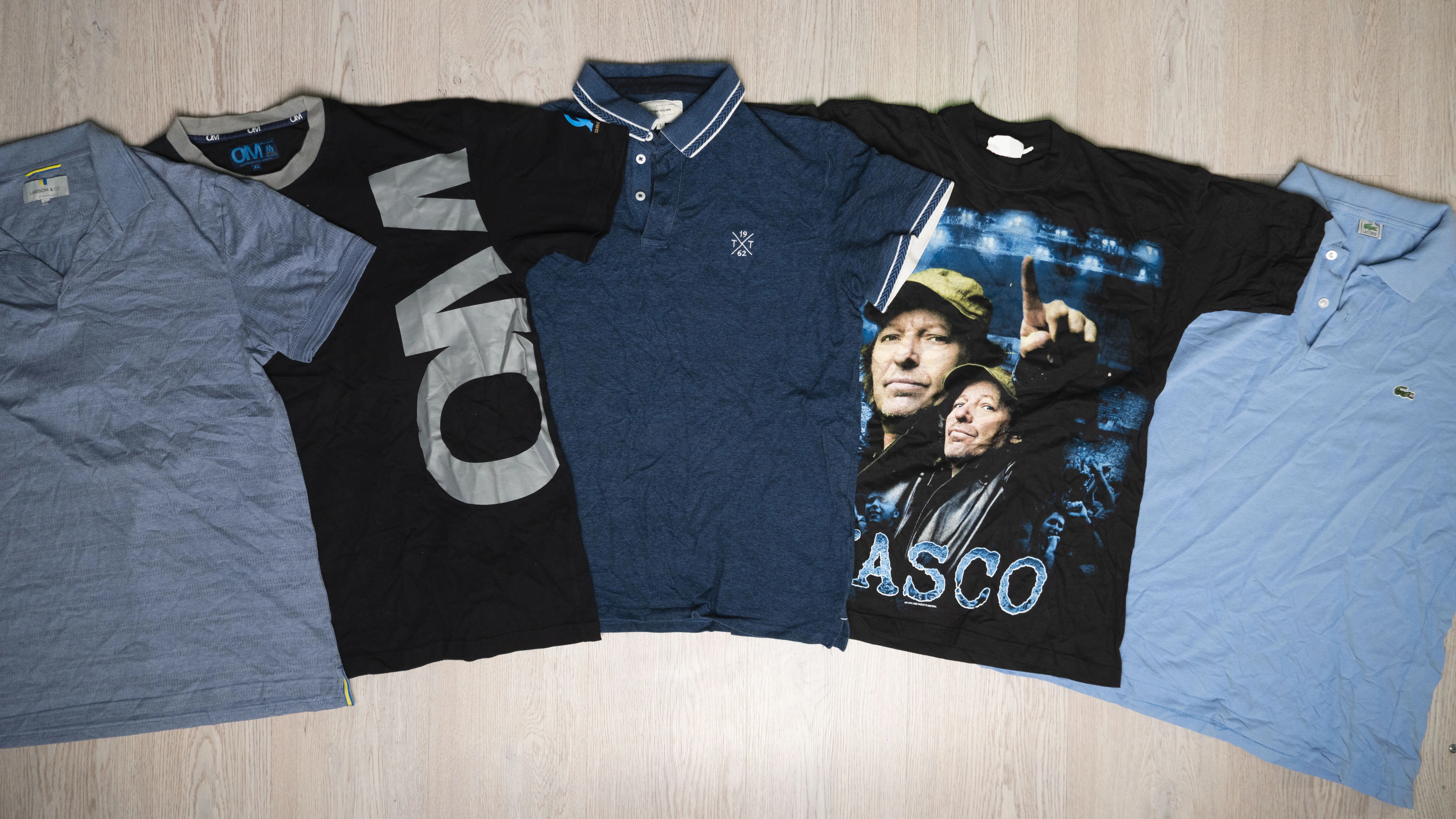 64049 Mens T-shirts